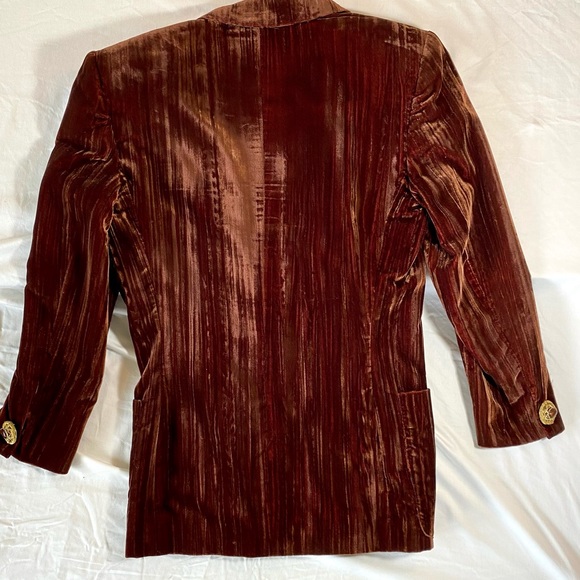 Vintage Versace (Genny) - Picture 9 of 13